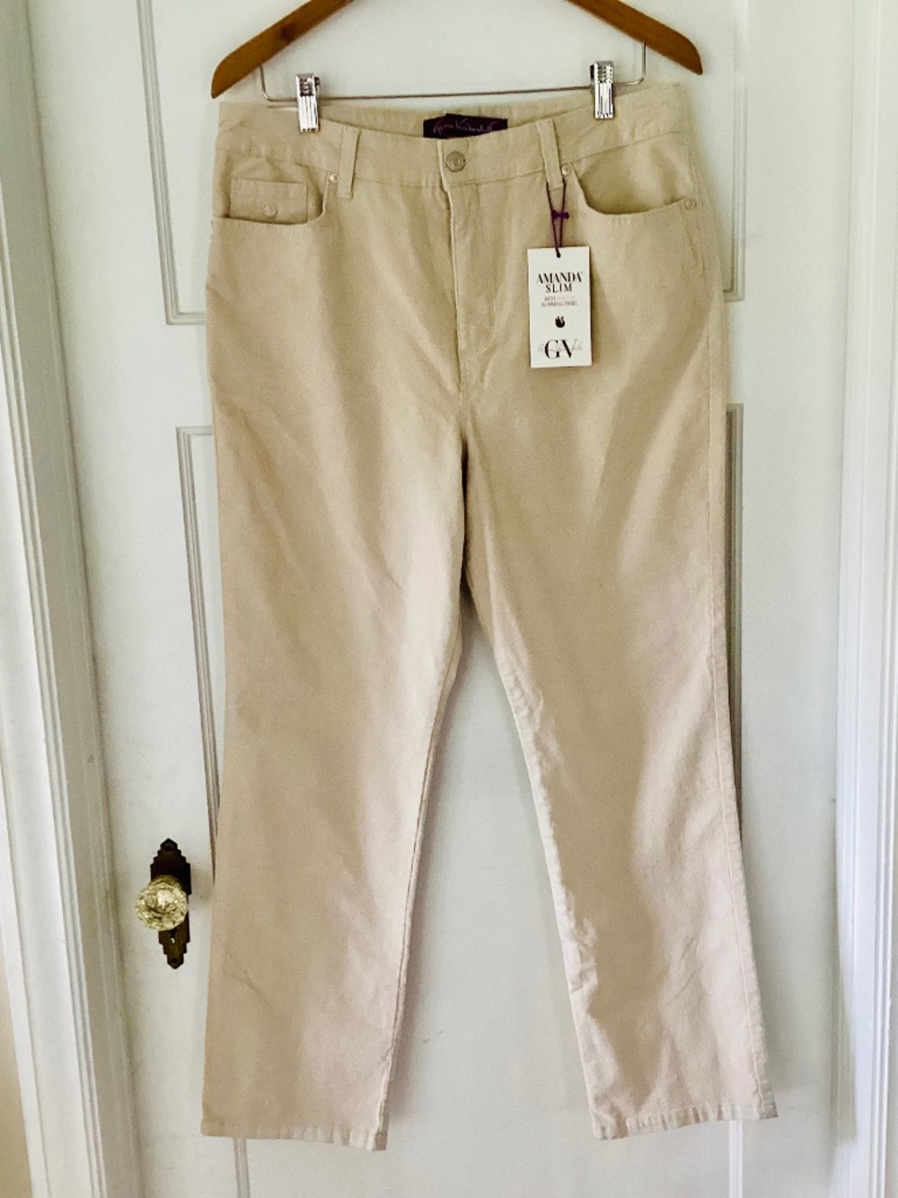 Gloria Vanderbilt Amanda Slim Corduroy Pants natural/beige Size 14 Short NWT